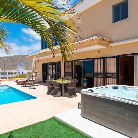 Villa Torviscas Sunset & Jacuzzi *